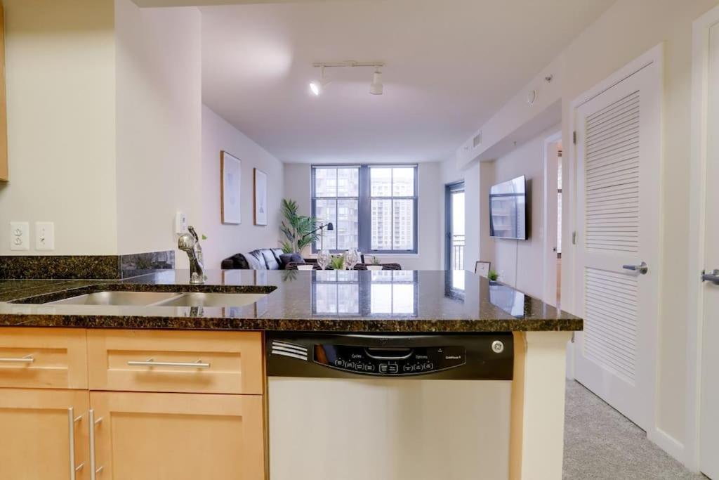 Condo With Gym And Pool In Pentagon City 8Min To Dca Άρλινγκτον Εξωτερικό φωτογραφία